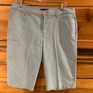 Bandolino Bermuda shorts size 12